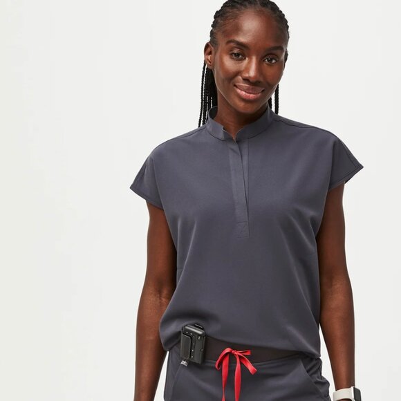 Figs Women's Rafaela Oversized Scrub Top Grey Size M - Picture 6 of 8